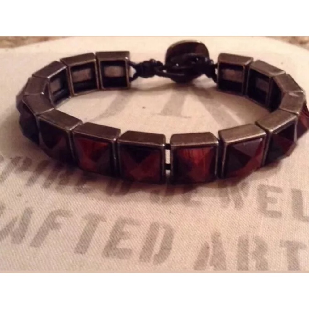 Jewel Kade tiger eye cameo bracelet large